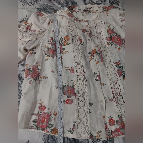 ZARA,Floral Embroidered Blouse - Picture 9 of 10